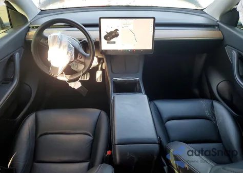 2022 Tesla Model Y z USA, uszkodzony, nr VIN 7SAYGDEF7NF336792